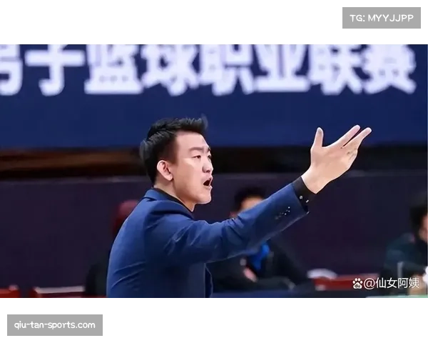 王博临场调整针对性显著 中场部署扭转半场落后局面